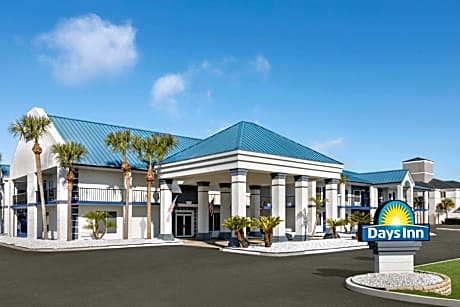Days Inn by Wyndham Kingsland GA