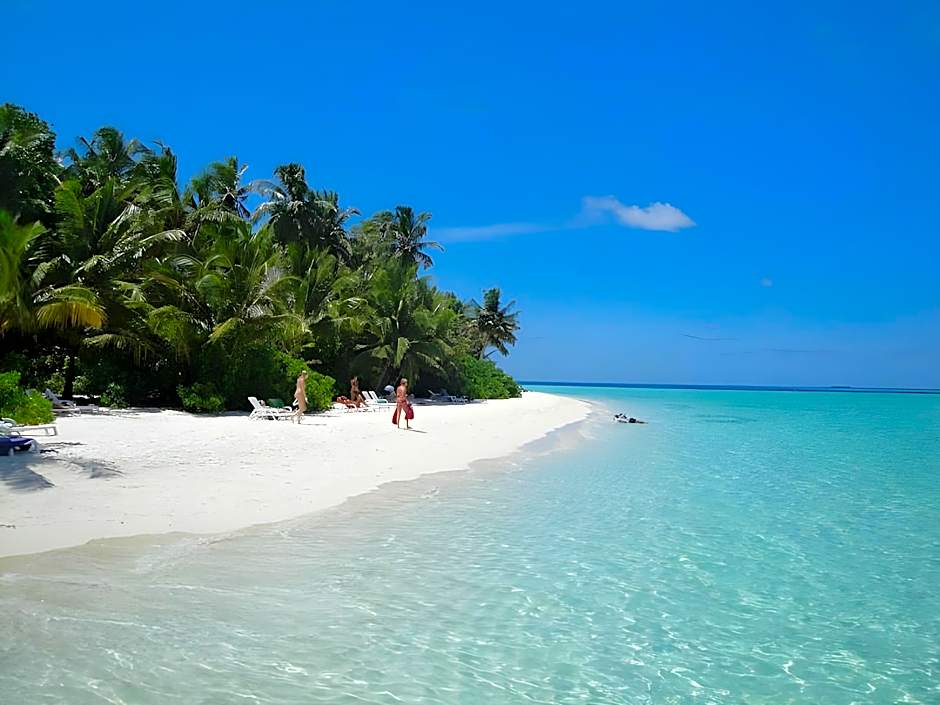 Stingray Beach Inn at Maafushi