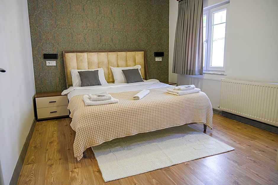 Taksim Neo Pera Suites
