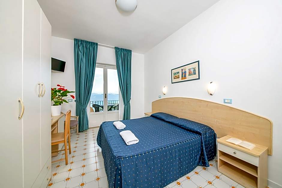 Hotel Villa Ireos