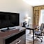 Holiday Inn Express Hotel & Suites Cincinnati-Blue Ash By IHG