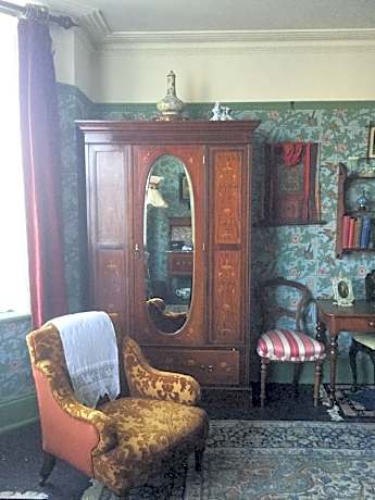 Double Room with External Private Bathroom