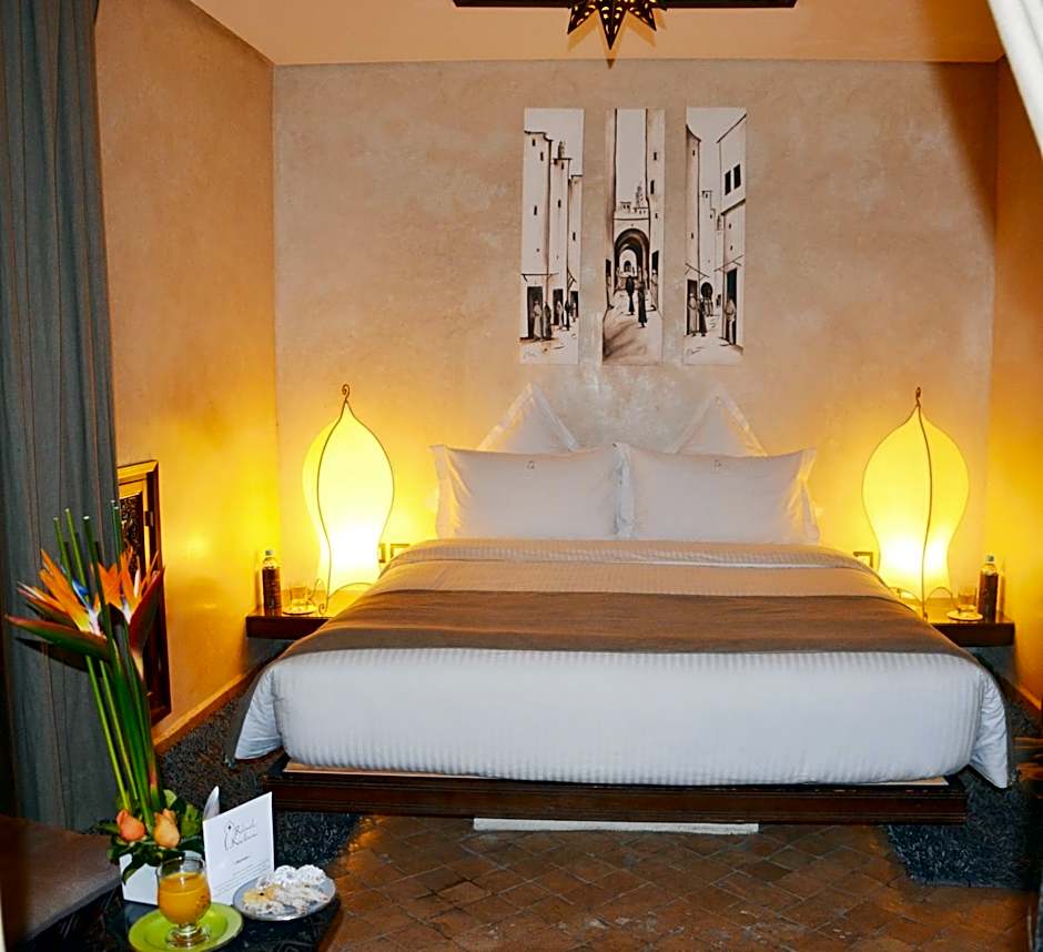 Photo 1 of 14 of 1000 Parfumes Double Room
