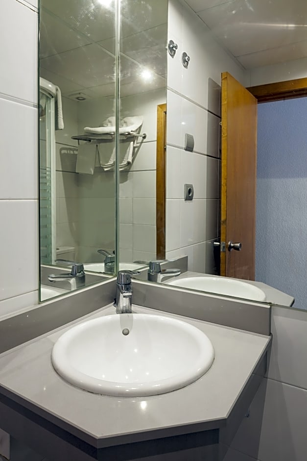 Ibiza JET Apartamentos - Adults Only