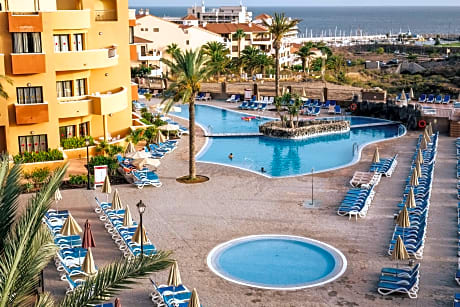 Grand Muthu Golf Plaza Hotel