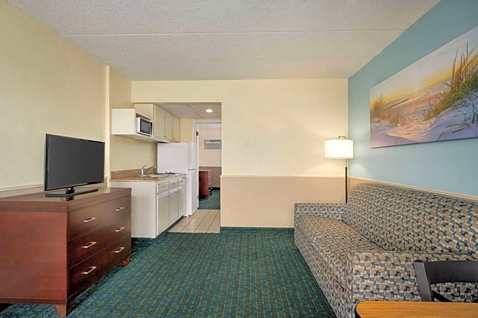 Days Inn & Suites by Wyndham Wildwood