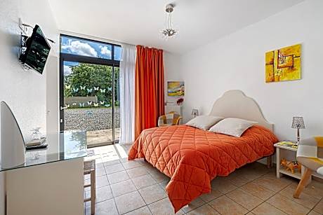 Double Room with Garden View