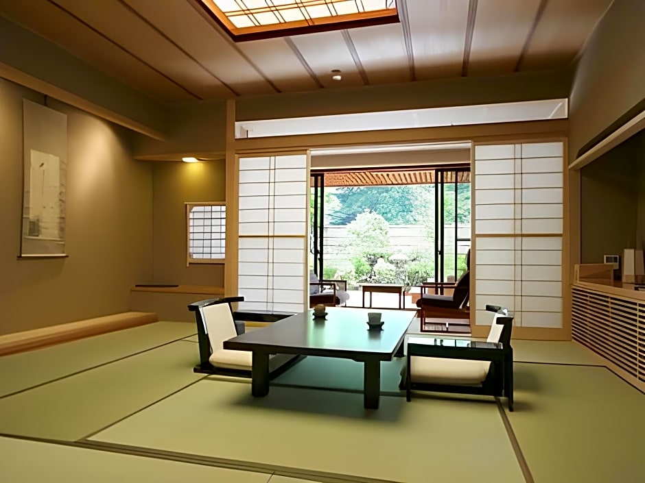 Okuikaho Ryotei Kaichoro Ryokan