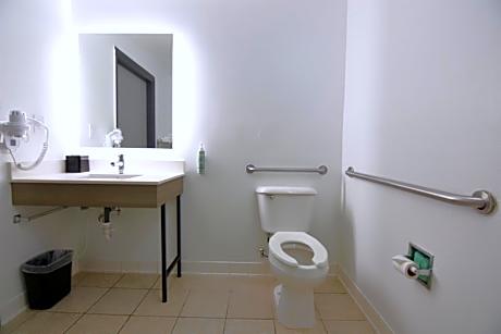 King Room with Roll-In Shower - Disability Access/Non-Smoking