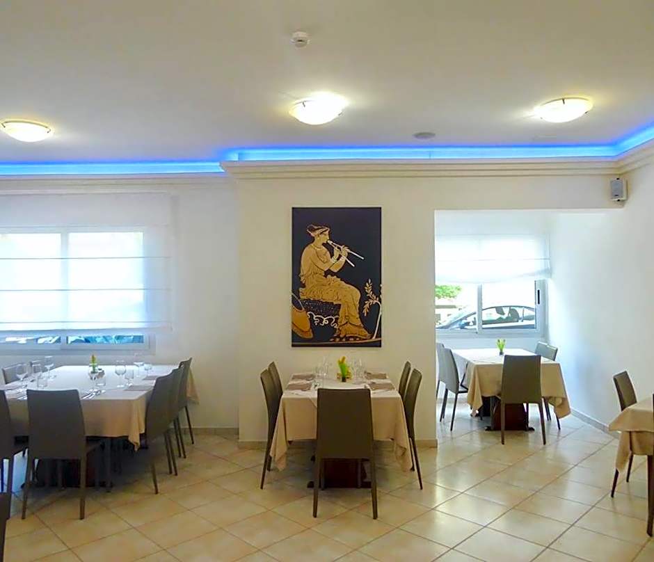 Hotel Atenea Golden Star