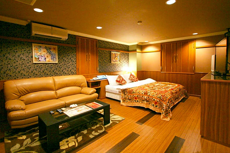 Aura Kanku (Adult Only)