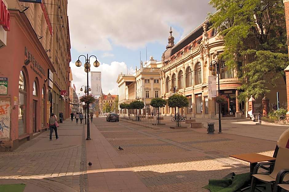 hostelswidnicka24