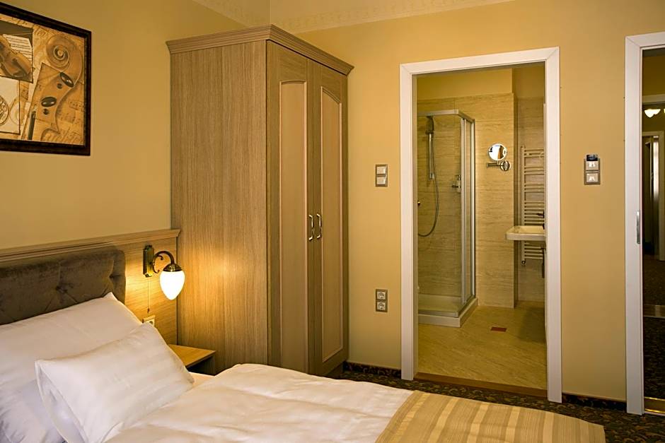 Photo 1 of 8 of Triple Room