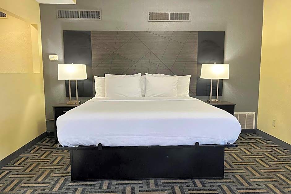 Photo 1 of 12 of Efficiency 1 King Bed Suite