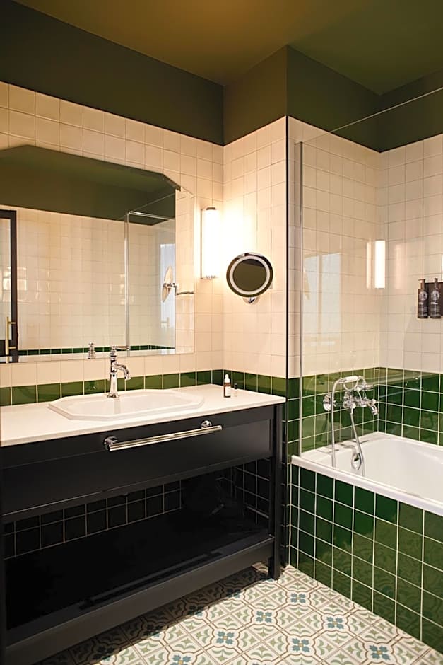 Square Lodge Hotel La Roche sur Yon - Handwritten Collection