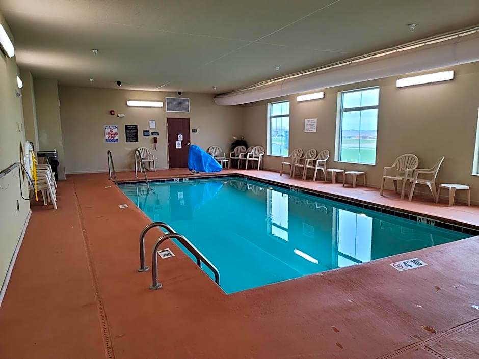 Cobblestone Hotel and Suites - Jefferson