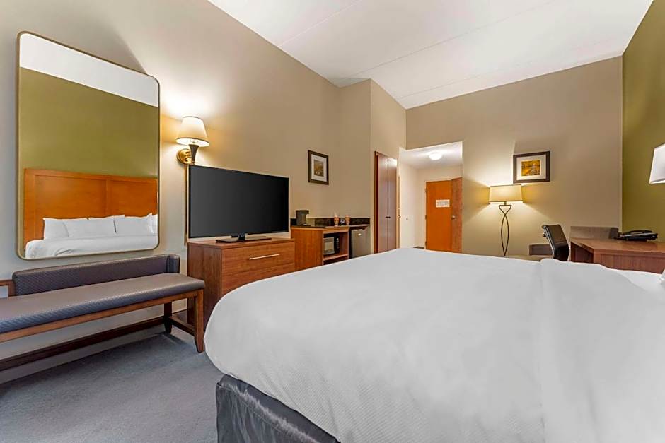 Comfort Inn & Suites Lavale