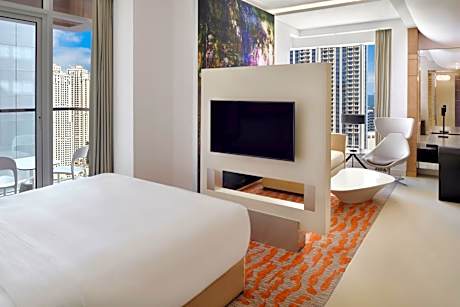 1 King Junior Suite High Floor