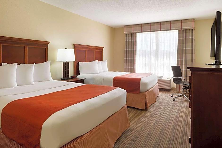 Country Inn & Suites by Radisson, Macedonia - Northfield
