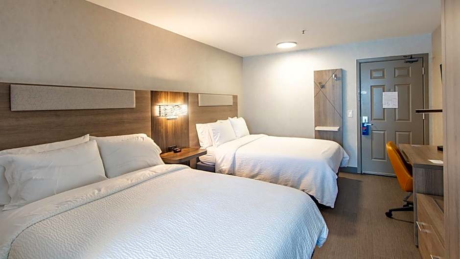 Holiday Inn Express Oakdale By IHG