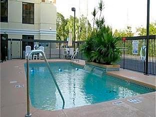 Holiday Inn Express Hotel & Suites Clearwater North/Dunedin