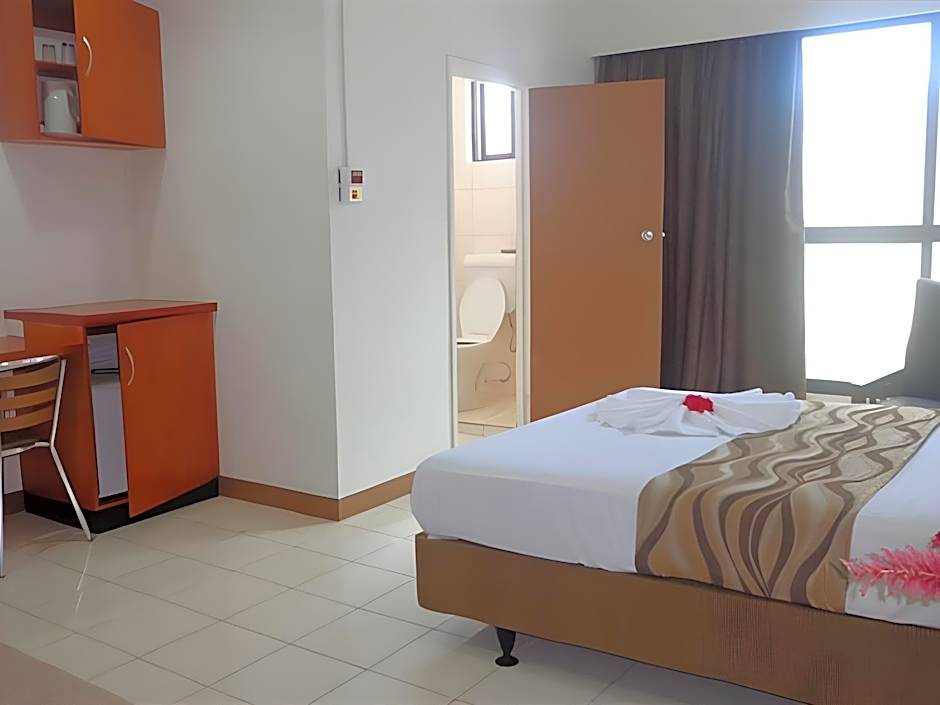 Nadi Downtown Hotel (CFC Certified)