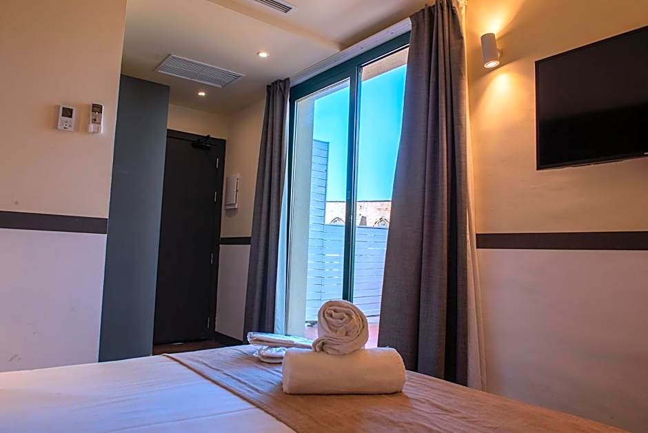 May Ramblas Hotel