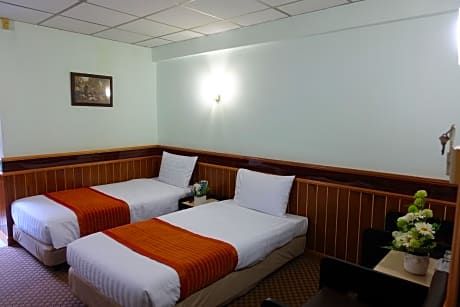 Twin Deluxe Room
