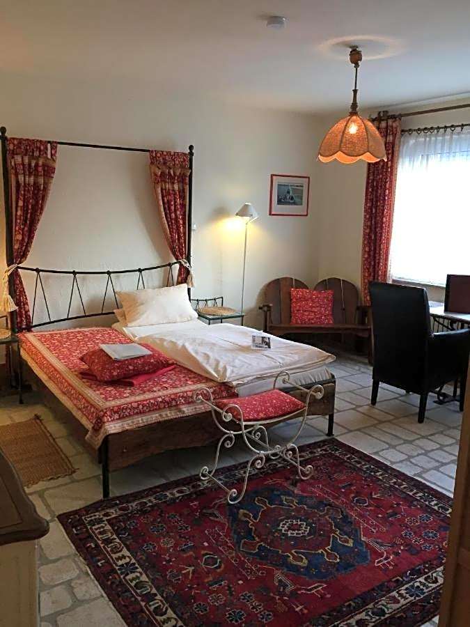 Domizil Hotel Düren "Kastanienhof"