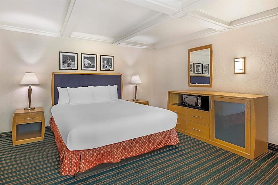 Best Western Pine Tree Motel