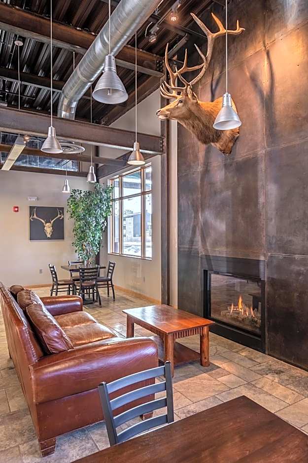 49'er Inn & Suites
