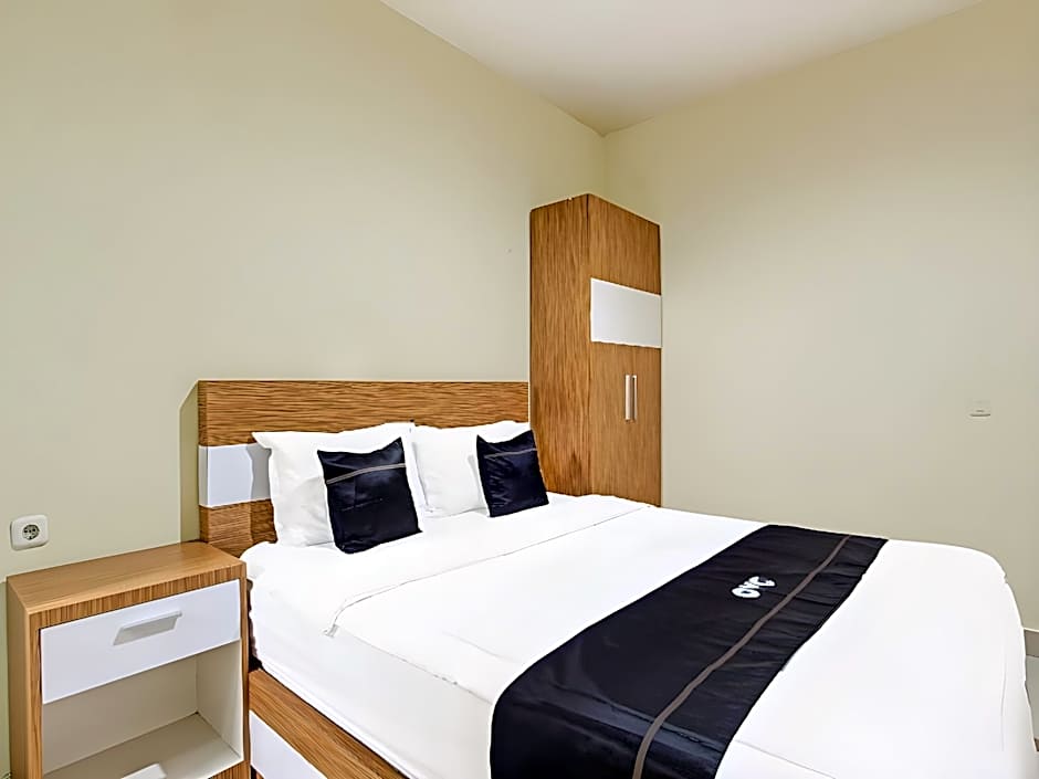 Collection O 90253 DHelomi