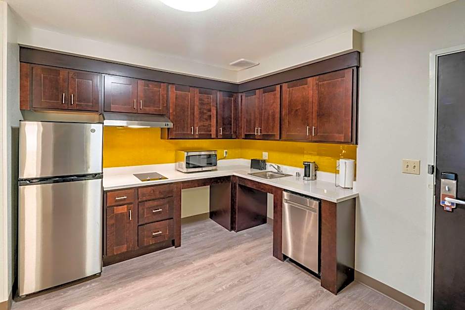 MainStay Suites Spokane Airport