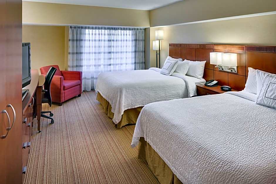 Courtyard by Marriott Shelton