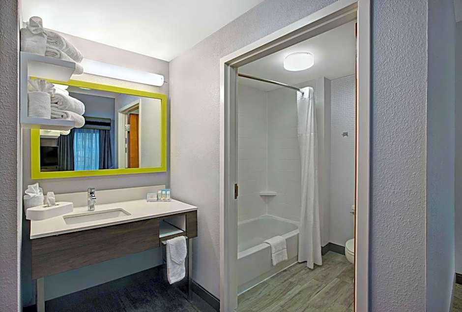 Hampton Inn By Hilton & Suites Augusta West