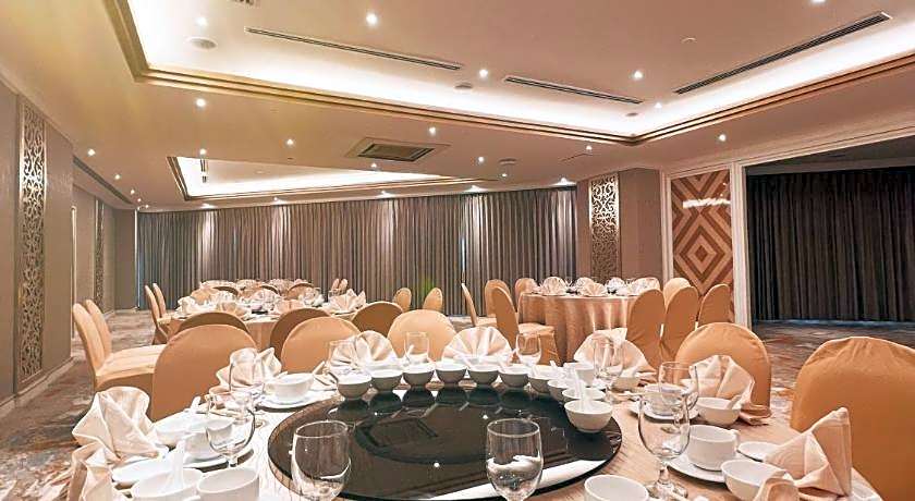 Puteri Wing - Riverside Majestic Hotel