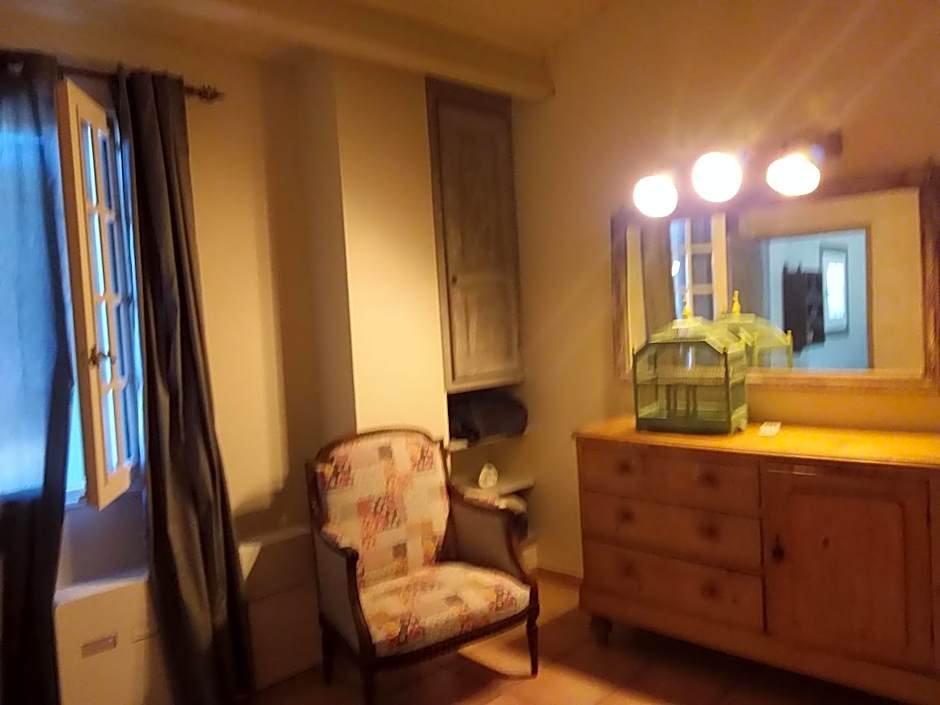 Chambre pour 2 personnes avec salle de bain privée
