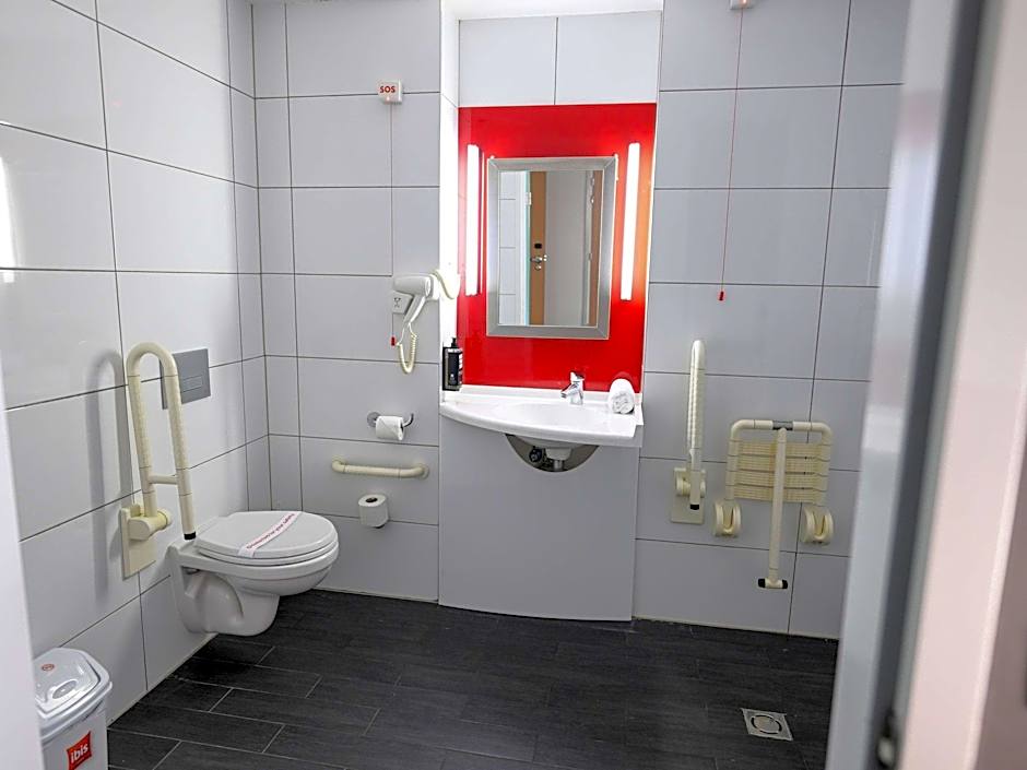 Ibis Skopje City Center