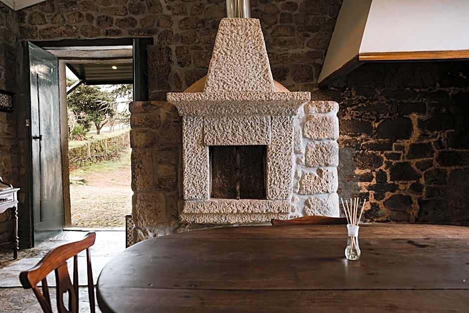 Quinta da Portela - Casa Visconde Arneiros - by RowdHouses