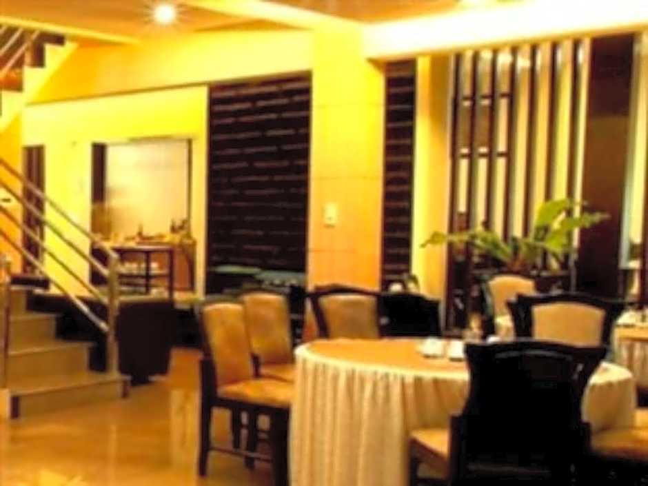 Townhouse Oak Padang near RTH Imam Bonjol