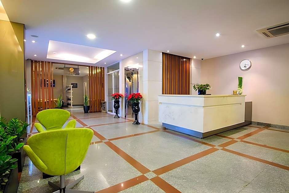 Central Park Saigon Hotel