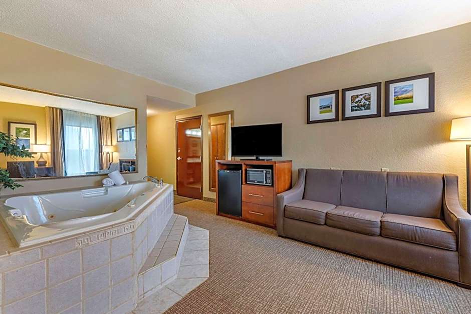 Comfort Inn Madison near Clifty Falls