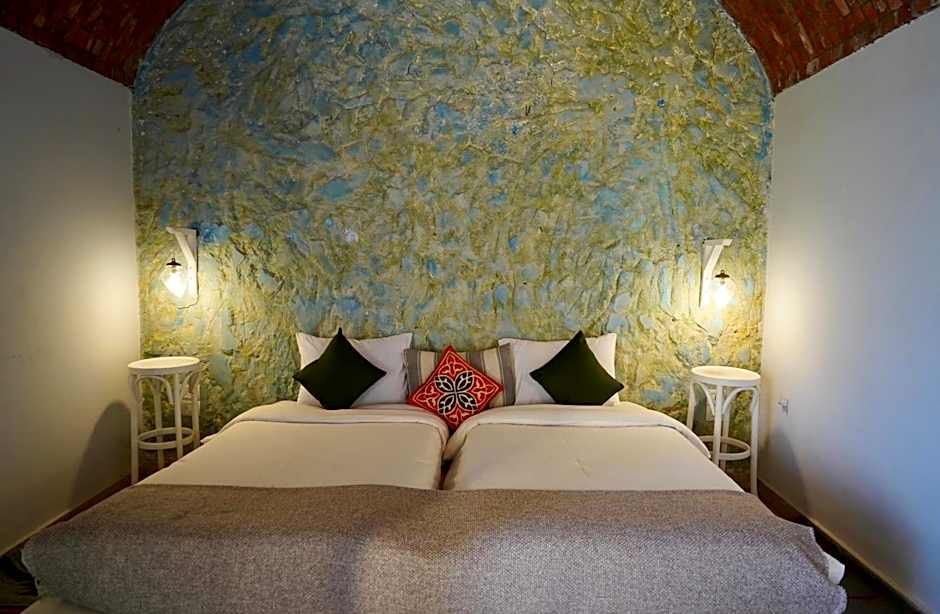Artika Wadi Kiki Hotel
