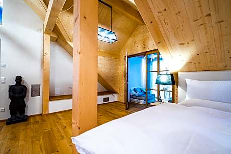 Deluxe Double Studio