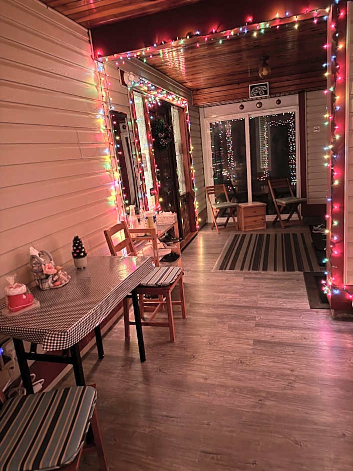 Orchid House near Vancouver YVR Airport