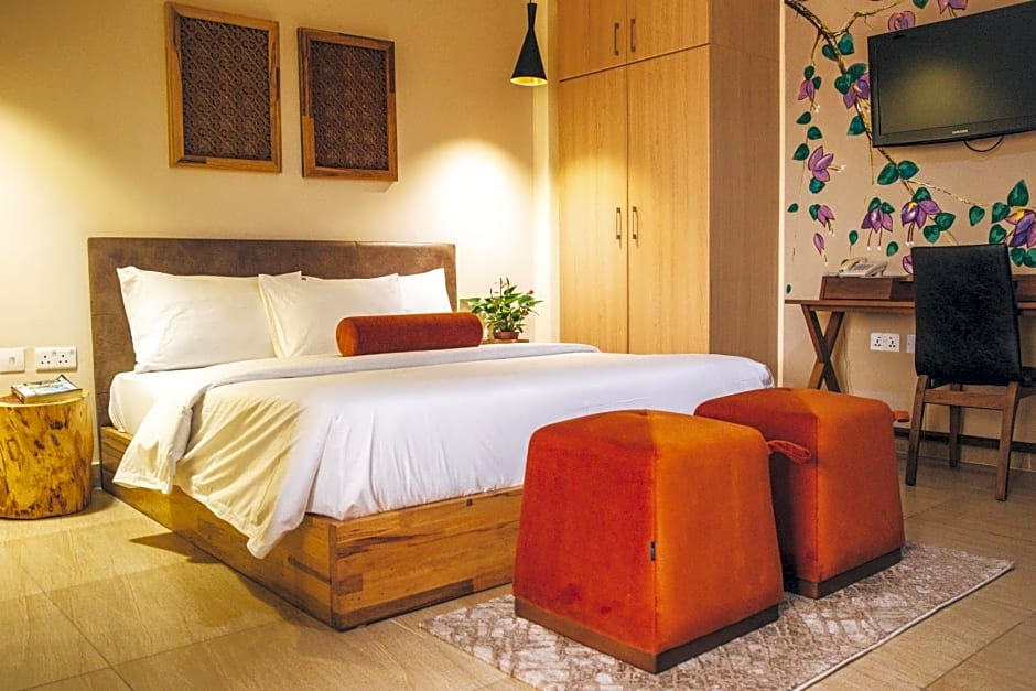 Roots Apartment Hotel