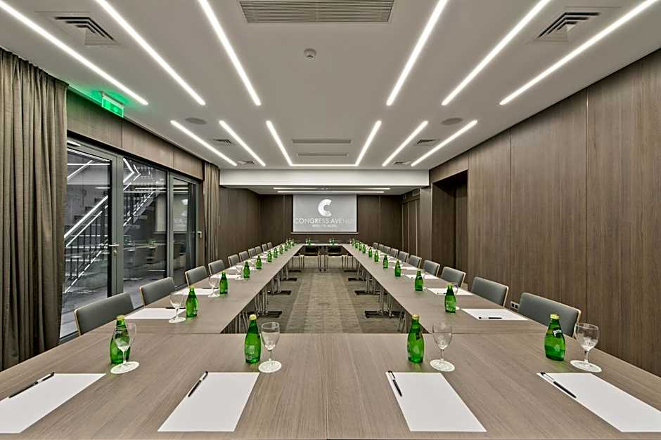 Congress Avenue Hotel