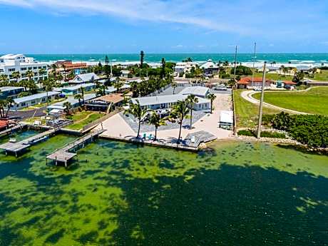 Banana River Resort