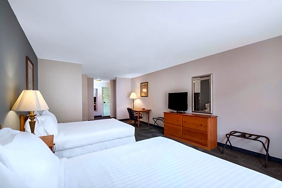 SureStay Plus Hotel by Best Western Berkeley Springs