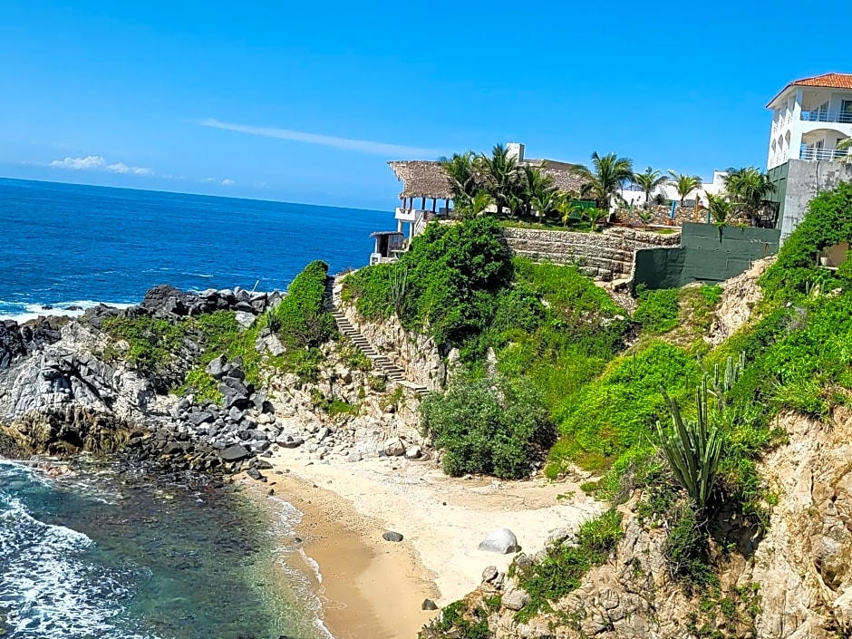 Hotel Luz de Mar ' right on the beach